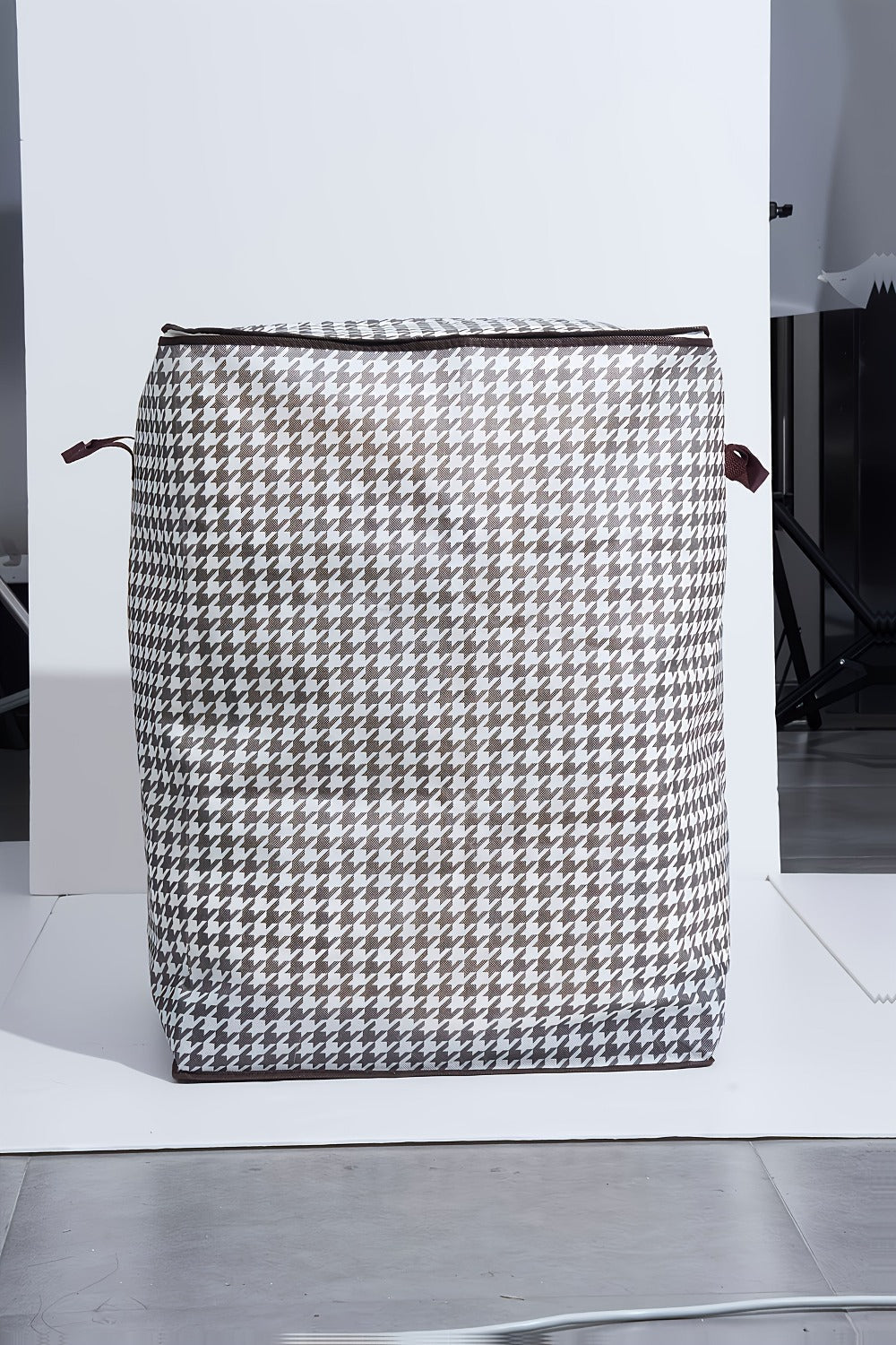 Four-Piece Houndstooth Fabric Storage Box Set with Handles, Double Zippers and Black-and-White Pattern